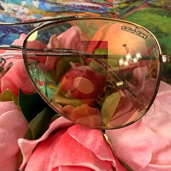 *NWT* Coach L1013 HC 7079 90055A Shiny Light Gold Aviator Sunglasses - Picture 9 of 12